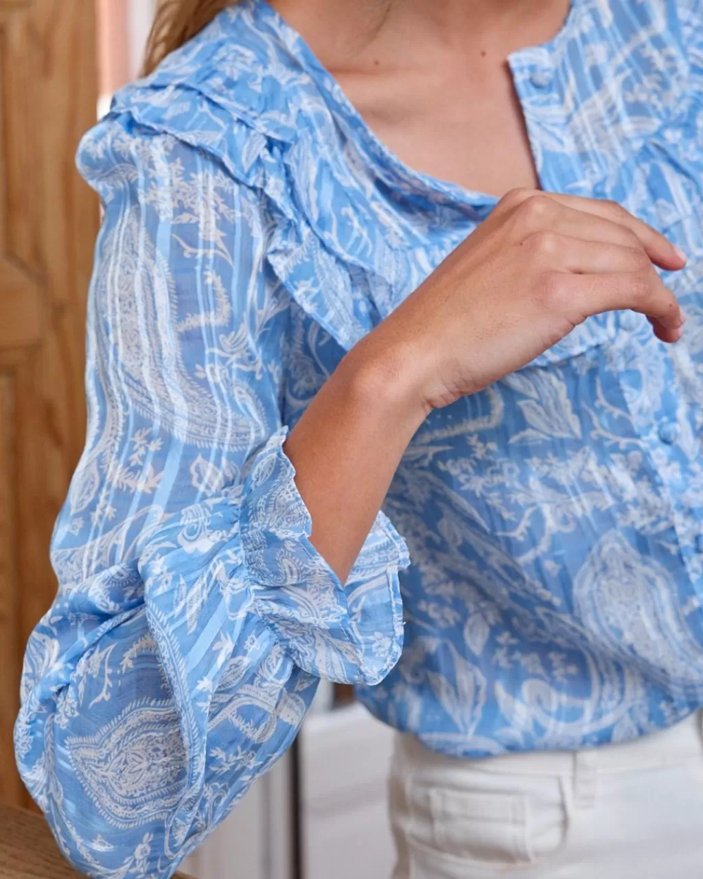 blusa_volantes_gabrielle_4.webp Polin et moi Blusa Volantes Gabrielle> BLUSAS Y CAMISAS