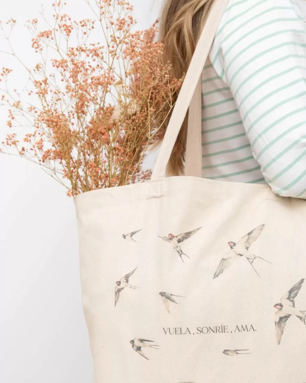 bolsa_solidaria_el_vuelo_de_las_golondrinas_2.webp Polin et moi Bolsa Solidaria “El vuelo de las golondrinas”> BOLSOS