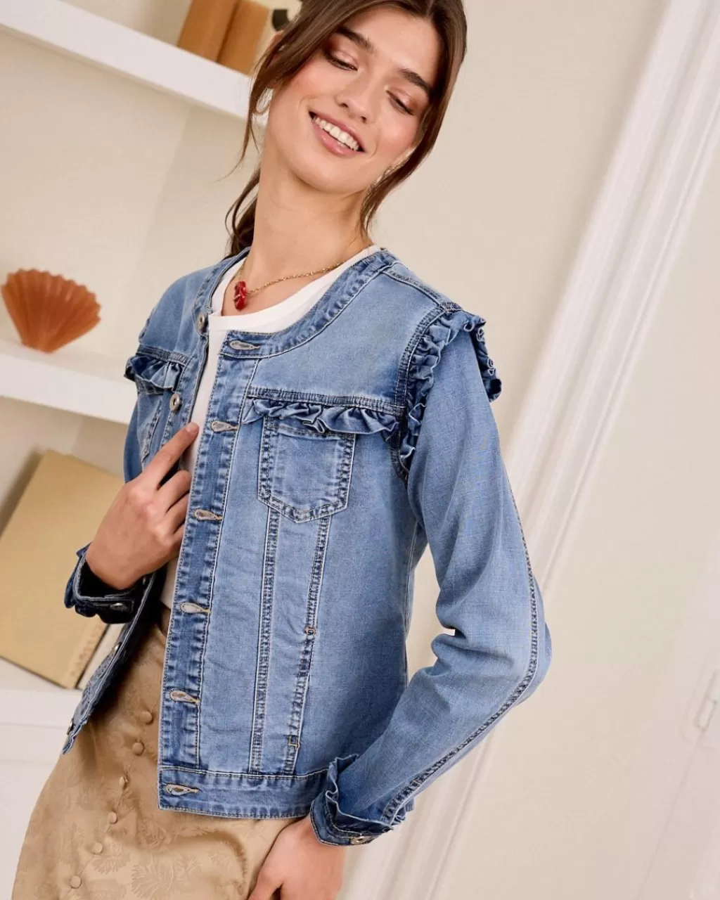 chaqueta_vaquera_demia_4.webp Polin et moi Chaqueta Vaquera Demia> BLAZERS Y CAZADORAS