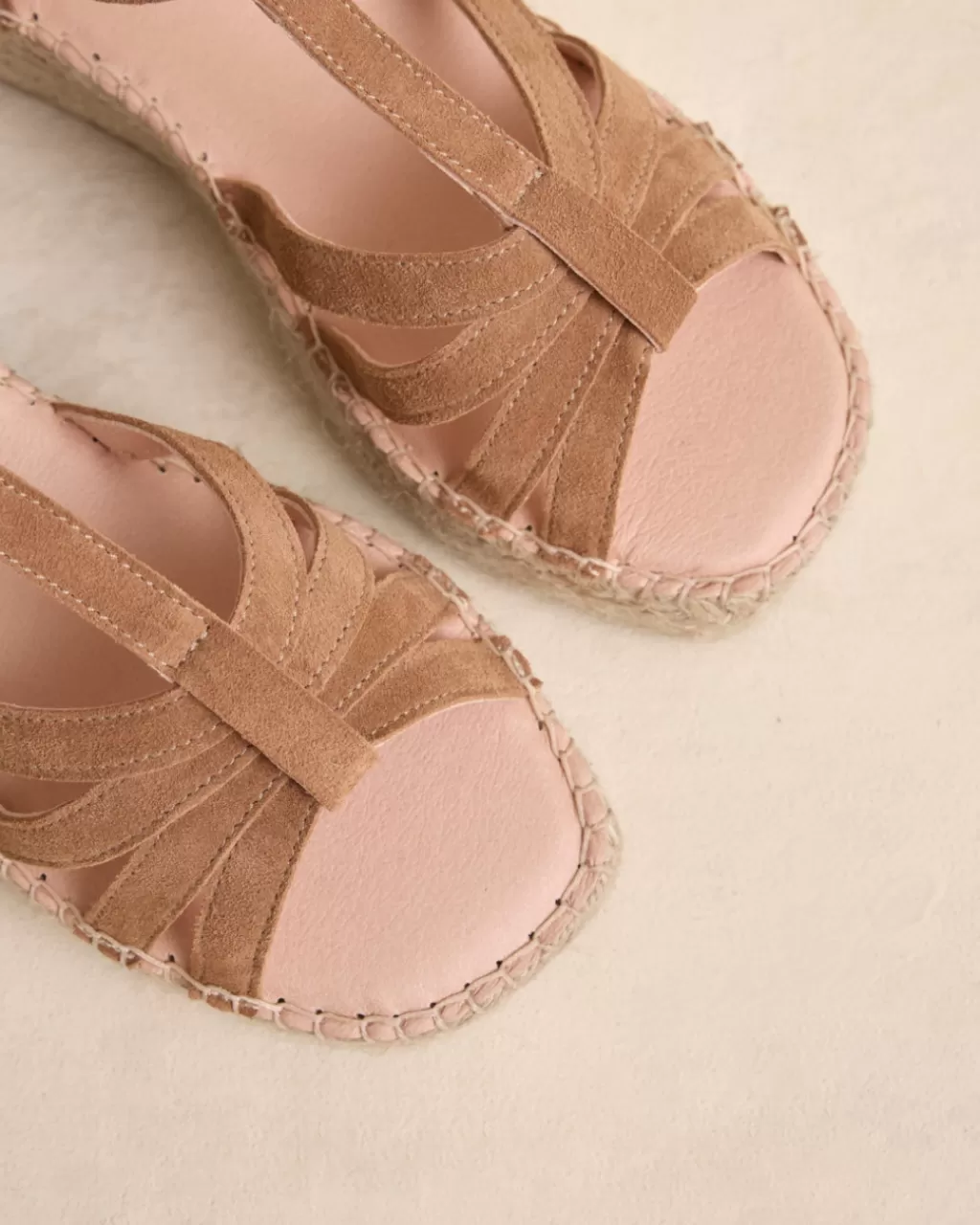 sandalia_cua_nalli_2.webp Polin et moi Sandalia Cuña Nalli> SANDALIAS