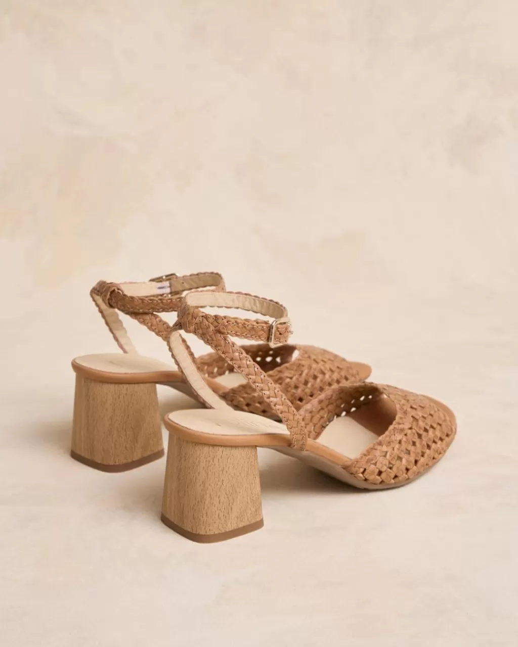 sandalia_trenzada_cibina_4.webp Polin et moi Sandalia Trenzada Cibina> TRENZADOS | SANDALIAS
