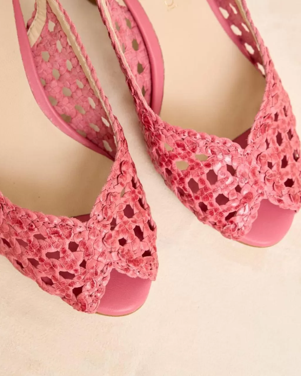 zapato_tacn_kestina_2.webp Polin et moi Zapato Tacón Kestina> TRENZADOS | ZAPATOS DE TACÓN